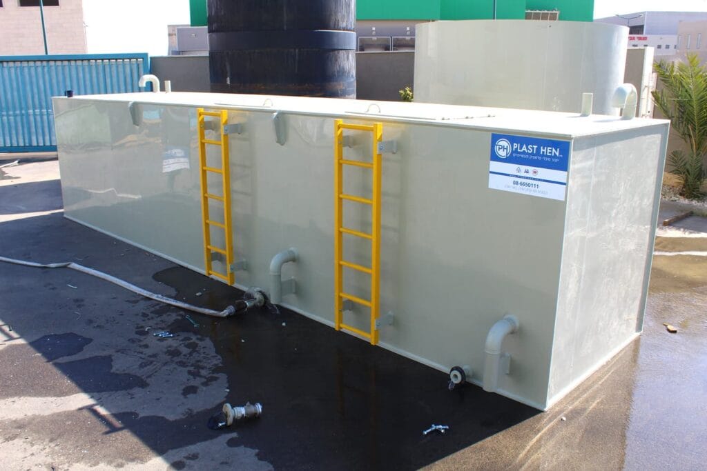 Polypropylene balance tank manufactured by Plast Hen